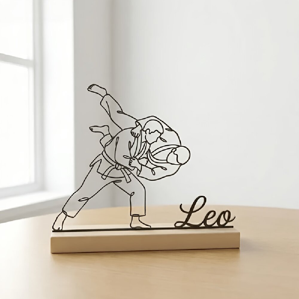 Personalized Engraved Gift - 맞춤 각인 유도 무술 조각상 나무